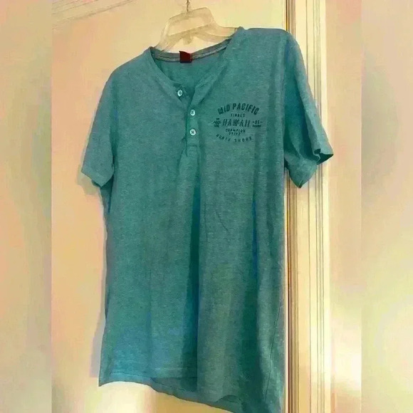 Mid Pacific. Mens Large. teal graphic tee. - Picture 1 of 8